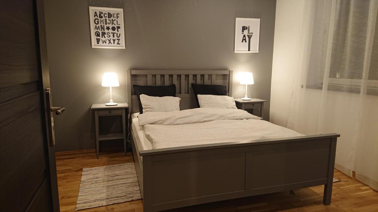 Apartamenty Nad Stonehenge Dąbrowa Górnicza Dış mekan fotoğraf