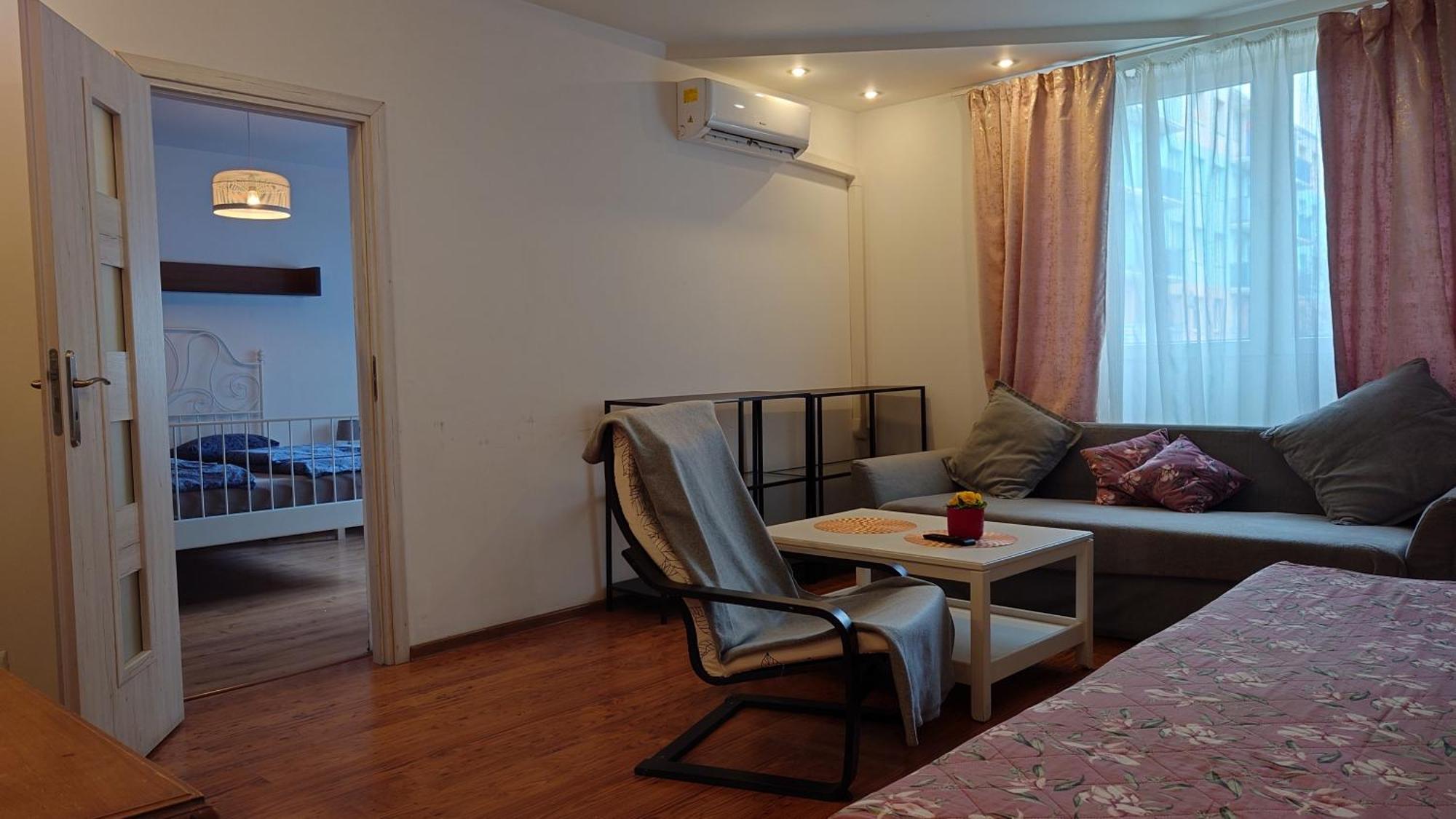 Apartamenty Nad Stonehenge Dąbrowa Górnicza Dış mekan fotoğraf